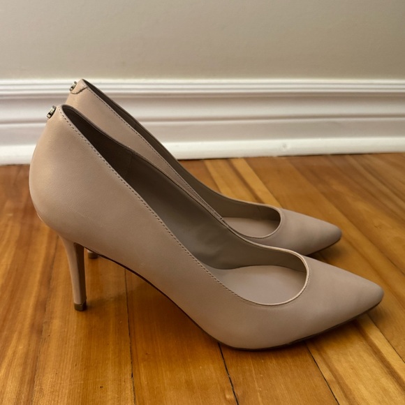 Beige Stiletto Pointy Heels - ALDO - Size 10 - Picture 3 of 9